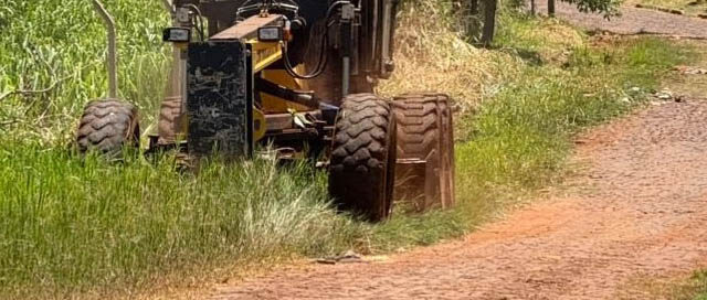 Avanzan tareas de mantenimiento urbano en el barrio Santa Rosa de Puerto Iguazú