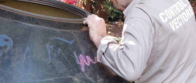 Oberá refuerza las acciones de control y prevención del dengue en el barrio Molina