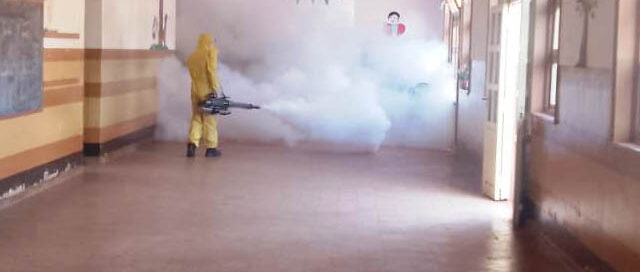 Campo Viera: el Municipio completó tareas de desmalezamiento y fumigación en establecimientos educativos