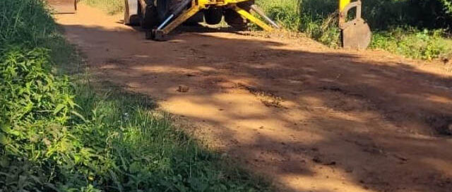Avanzan trabajos de zanjeo y arreglo de calles en el barrio Belgrano de Candelaria