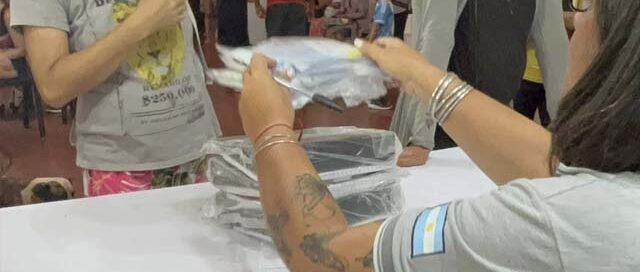 Libertad entregó kits escolares a estudiantes de nivel inicial, primario y secundario