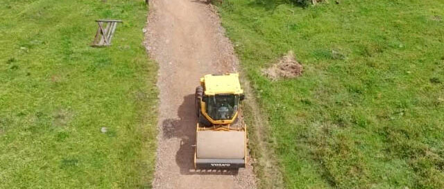 Bernardo de Irigoyen: avanzan trabajos de mejoramiento de caminos rurales en Paraje Gramado