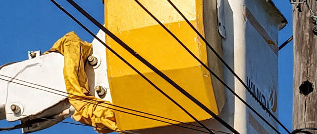 Wanda: el Municipio avanza con trabajos de alumbrado público en distintos barrios