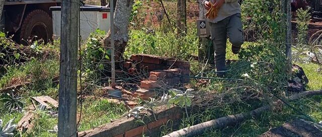 Realizan el cambio de bomba en el barrio Los Compadres y podría resentirse el servicio de agua