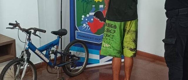Detuvieron a un joven y recuperaron una bicicleta robada en un rápido operativo policial en Puerto Iguazú